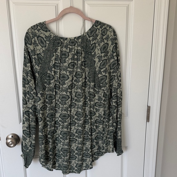 Knox Rose Green Floral Long-Sleeve Peasant Blouse - Picture 5 of 7